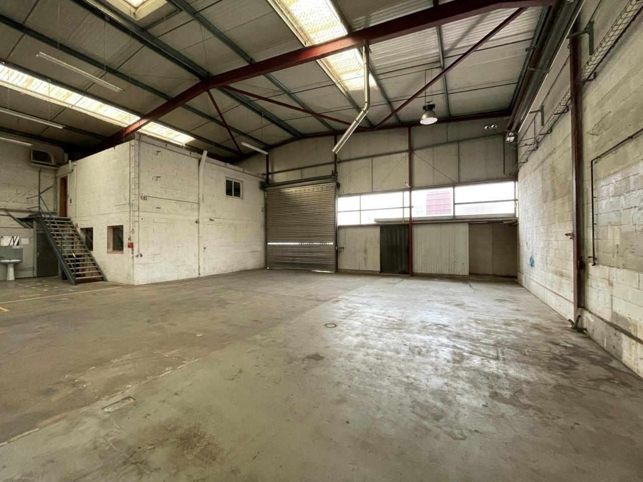 Local d'activité Vendenheim 803m² Location local d'activité Vendenheim Bas-Rhin OLACT2420498 3
